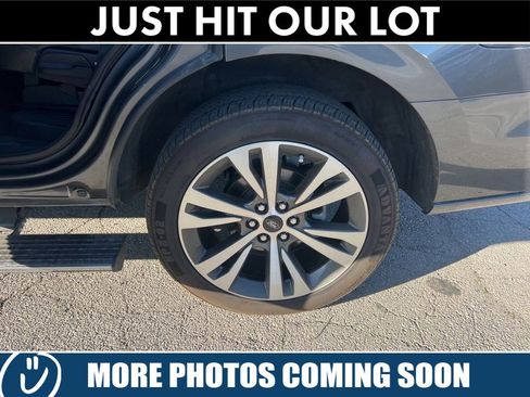 Used 2020 Ford Expedition Platinum AWD/4WD image 5