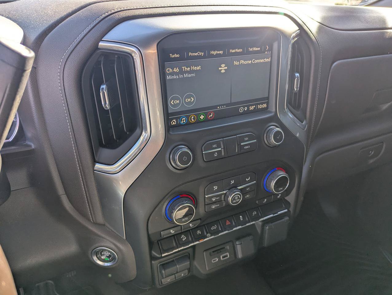 Used 2021 Chevrolet Silverado 1500 LT w/ Z71 Off-Road Package AWD/4WD image 20