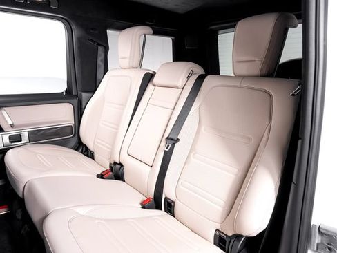Used 2024 Mercedes-Benz G 550 image 24