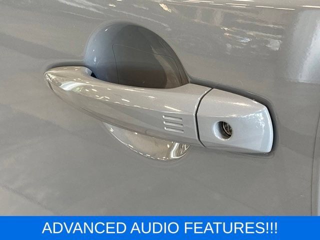 Used 2024 Nissan Ariya AWD image 10