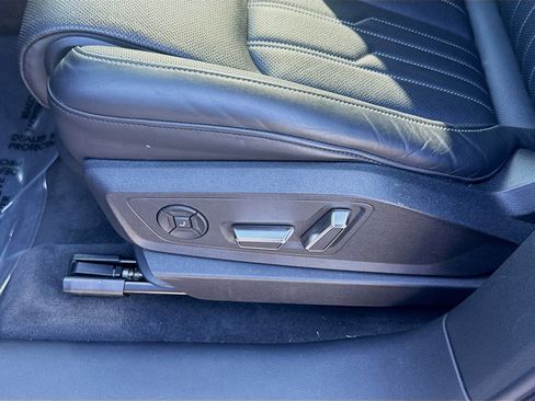 Used 2023 Audi e-tron S Premium Plus image 18