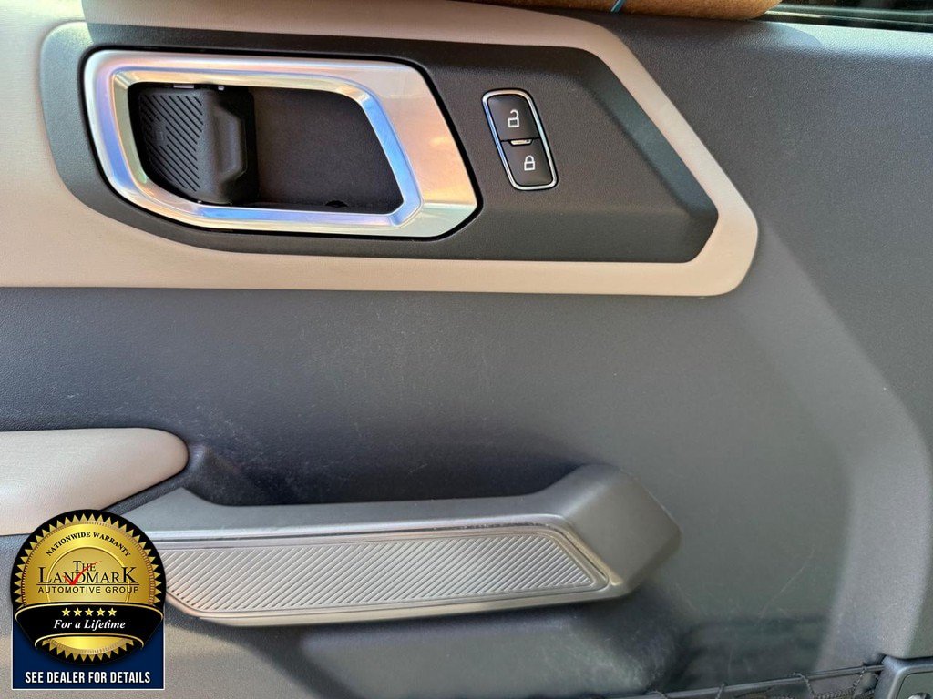 Used 2022 Ford Bronco Wildtrak AWD/4WD image 8
