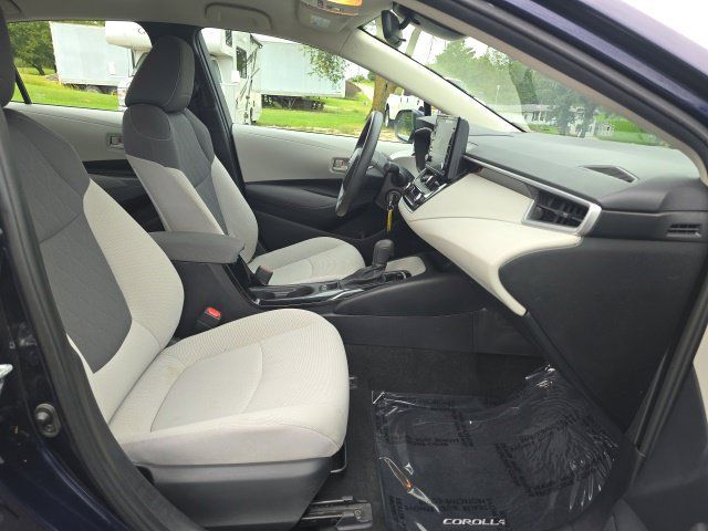 Used 2022 Toyota Corolla LE w/ Carpet Mat Package (TMS) FWD image 26