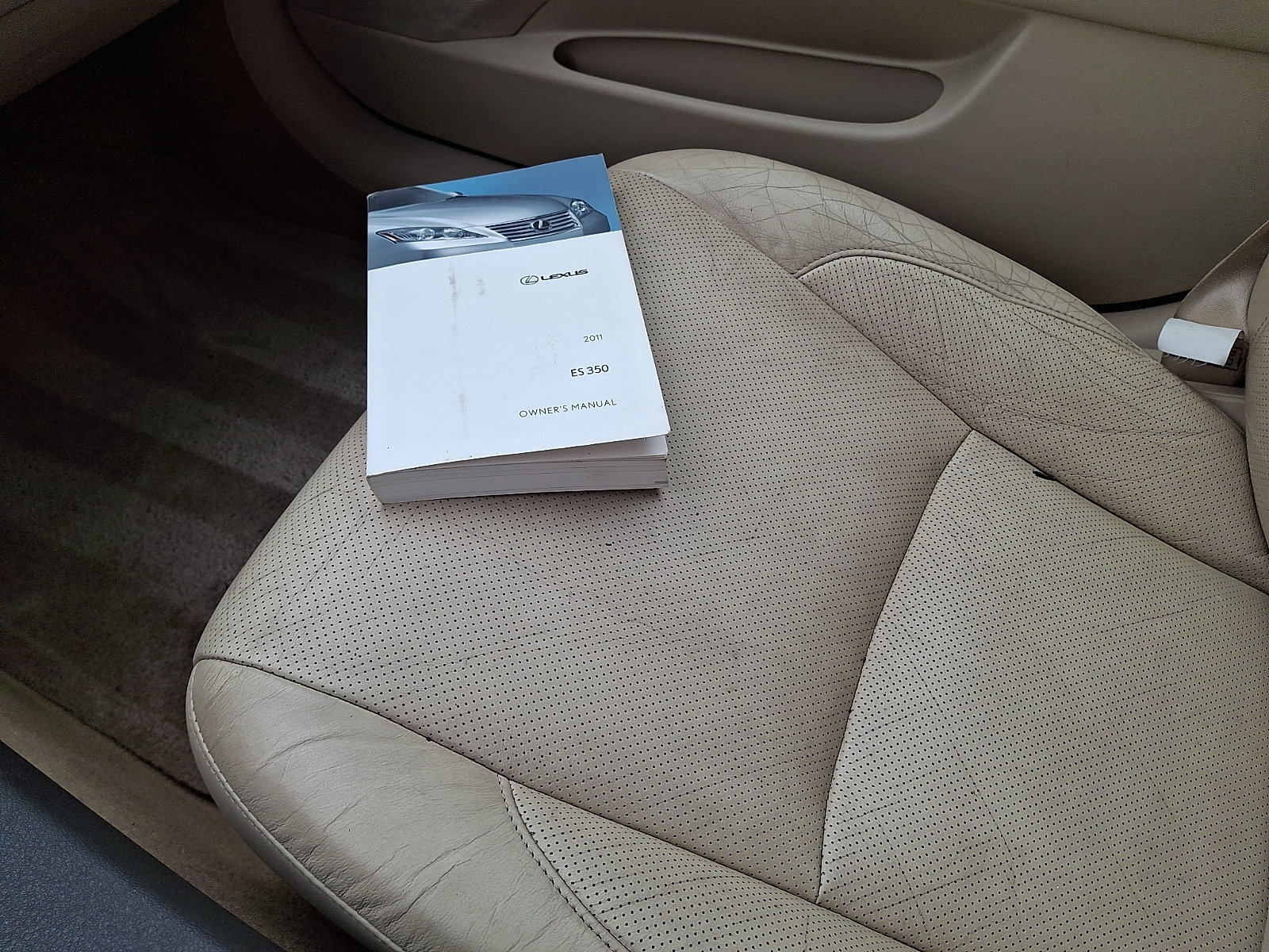 Used 2011 Lexus ES 350 FWD image 25