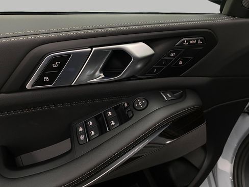 New 2026 BMW X7 xDrive40i image 35