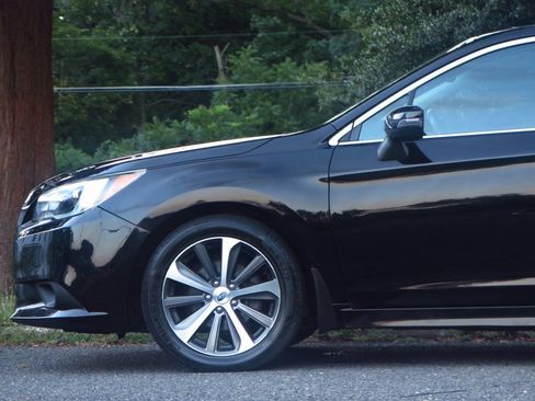 Used 2017 Subaru Legacy 2.5i Limited AWD/4WD image 17