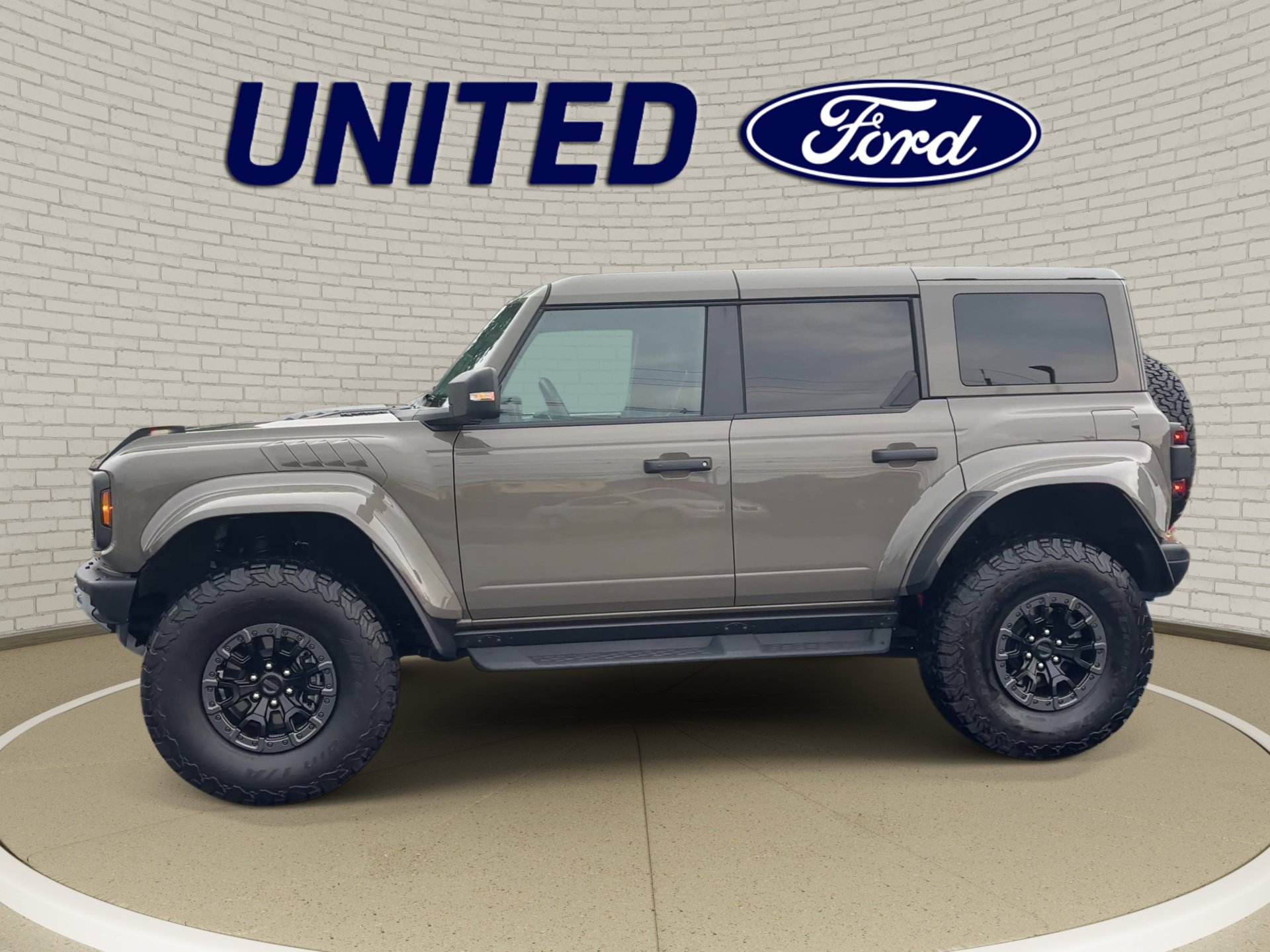 New 2025 Ford Bronco Raptor w/ Interior Carbon Fiber Pack AWD/4WD image 5