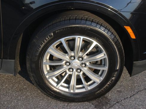 Used 2018 Cadillac XT5 Luxury w/ Driver Awareness Package image 39