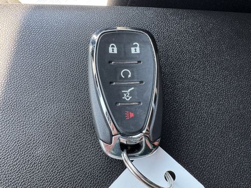 Used 2019 Chevrolet Equinox LT FWD image 41