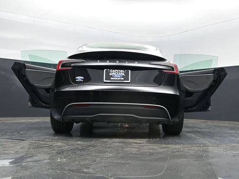 Used 2024 Tesla Model 3 Standard Range RWD image 35