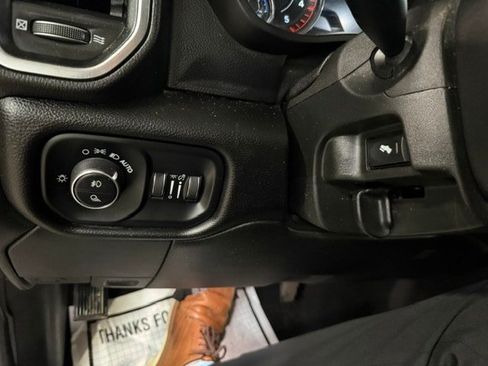 Used 2022 RAM 3500 Laramie AWD/4WD image 47