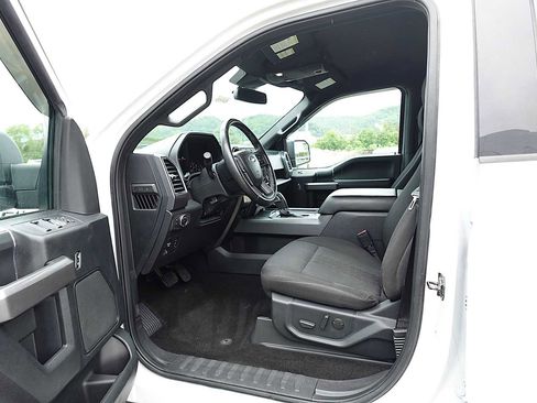 Used 2020 Ford F150 XLT w/ Equipment Group 302A Luxury AWD/4WD image 13
