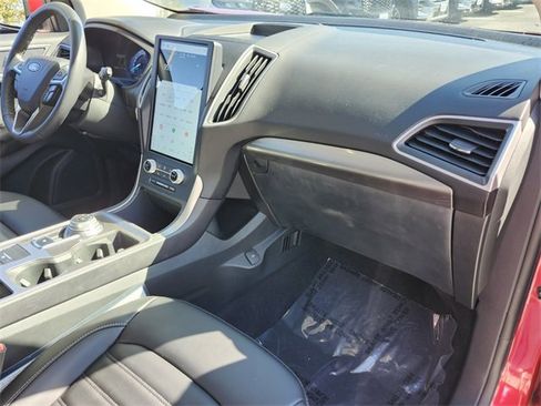 Used 2023 Ford Edge SEL w/ Convenience Package image 18