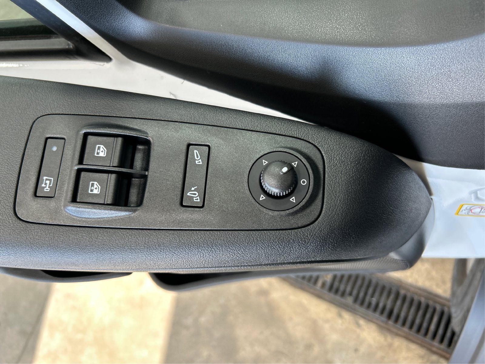 New 2027 RAM ProMaster 2500 w/ Safety Group FWD image 30