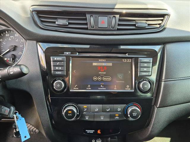 Used 2020 Nissan Rogue S FWD image 20