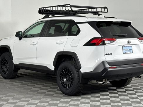 New 2025 Toyota RAV4 XLE image 6