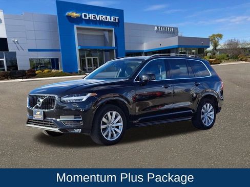 Used 2016 Volvo XC90 T6 Momentum w/ Momentum Plus Package image 4