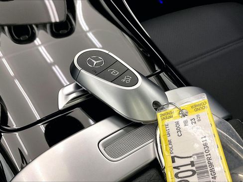 Used 2023 Mercedes-Benz C 300 Sedan image 12