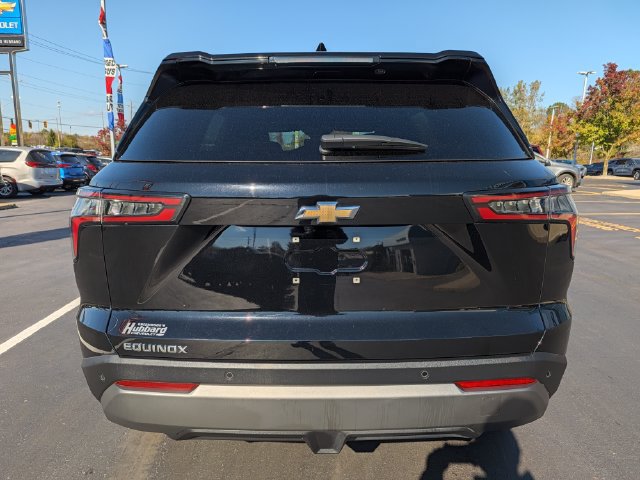 Used 2025 Chevrolet Equinox LT FWD image 4