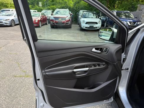 Used 2019 Ford Escape SE AWD/4WD image 19