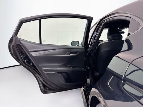 Used 2025 Toyota Camry SE FWD image 25