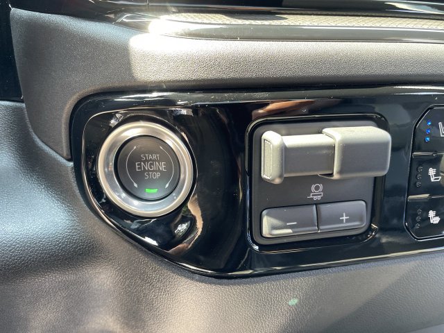 Certified 2024 Chevrolet Silverado 2500 ZR2 w/ ZR2 Bison Edition AWD/4WD image 39