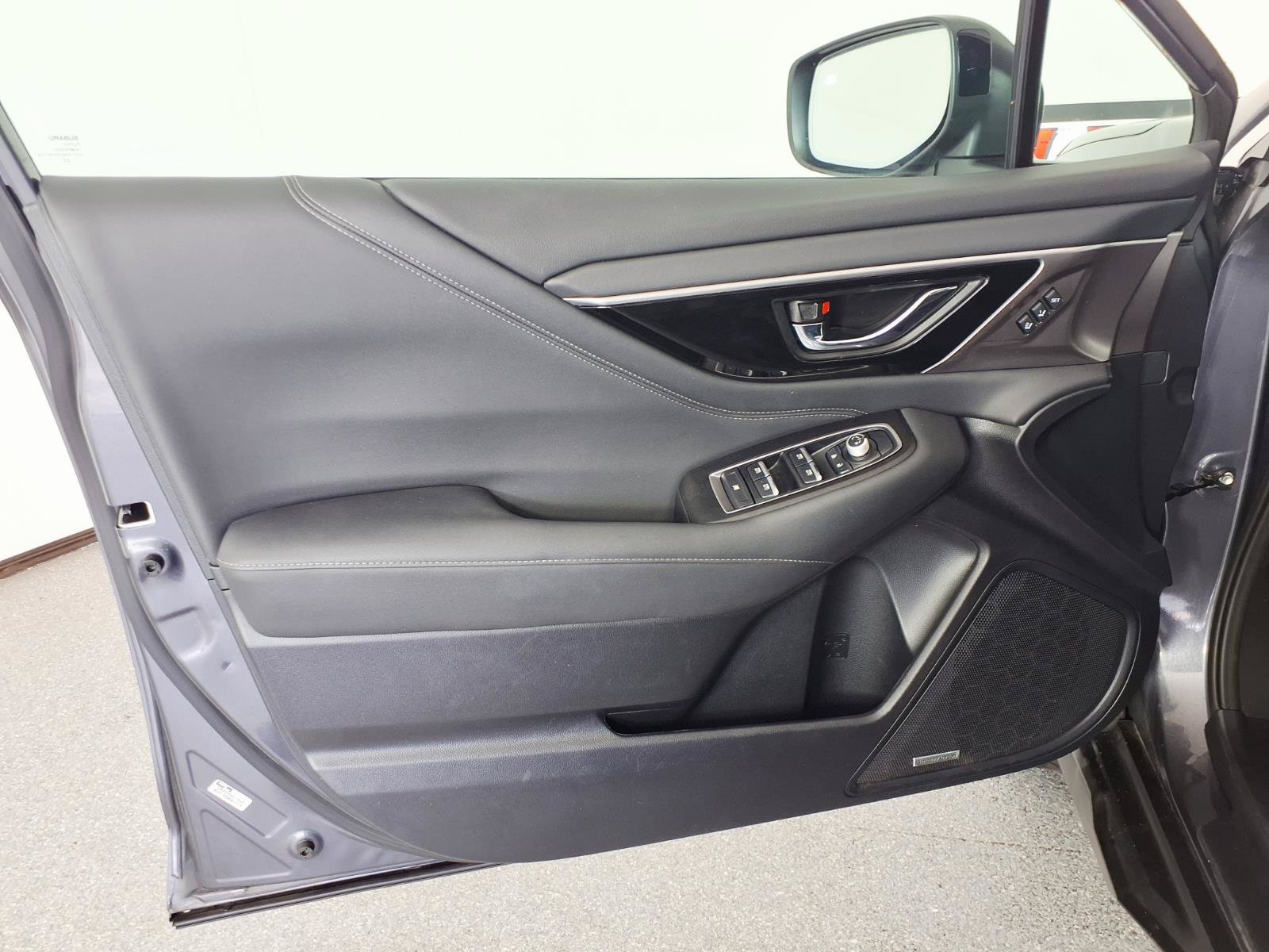 Used 2024 Subaru Outback Limited AWD/4WD image 10
