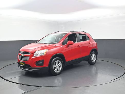 Used 2016 Chevrolet Trax LT AWD/4WD image 3