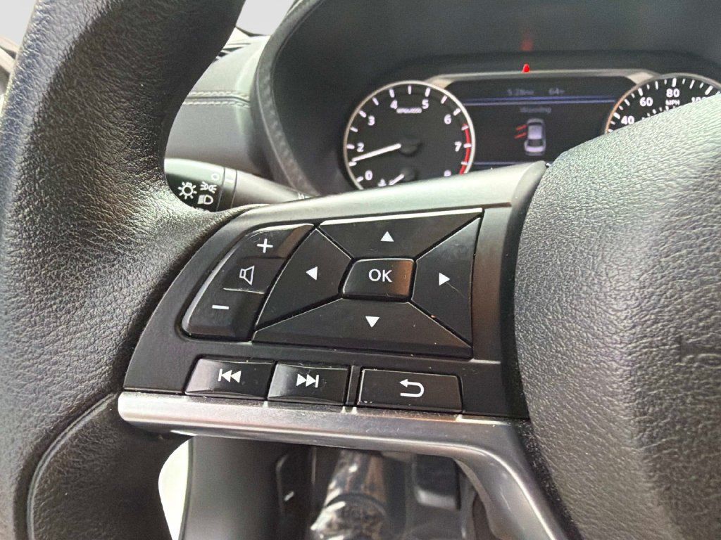 Used 2024 Nissan Sentra SV FWD image 31
