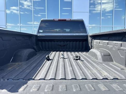 Used 2024 Chevrolet Silverado 2500 LT AWD/4WD image 23