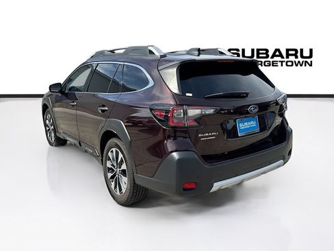 Used 2023 Subaru Outback Touring AWD/4WD image 5