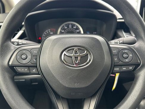 Used 2020 Toyota Corolla LE image 24