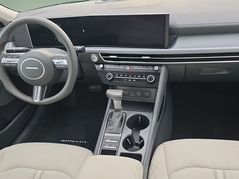 Certified 2026 Hyundai Sonata SE FWD image 11