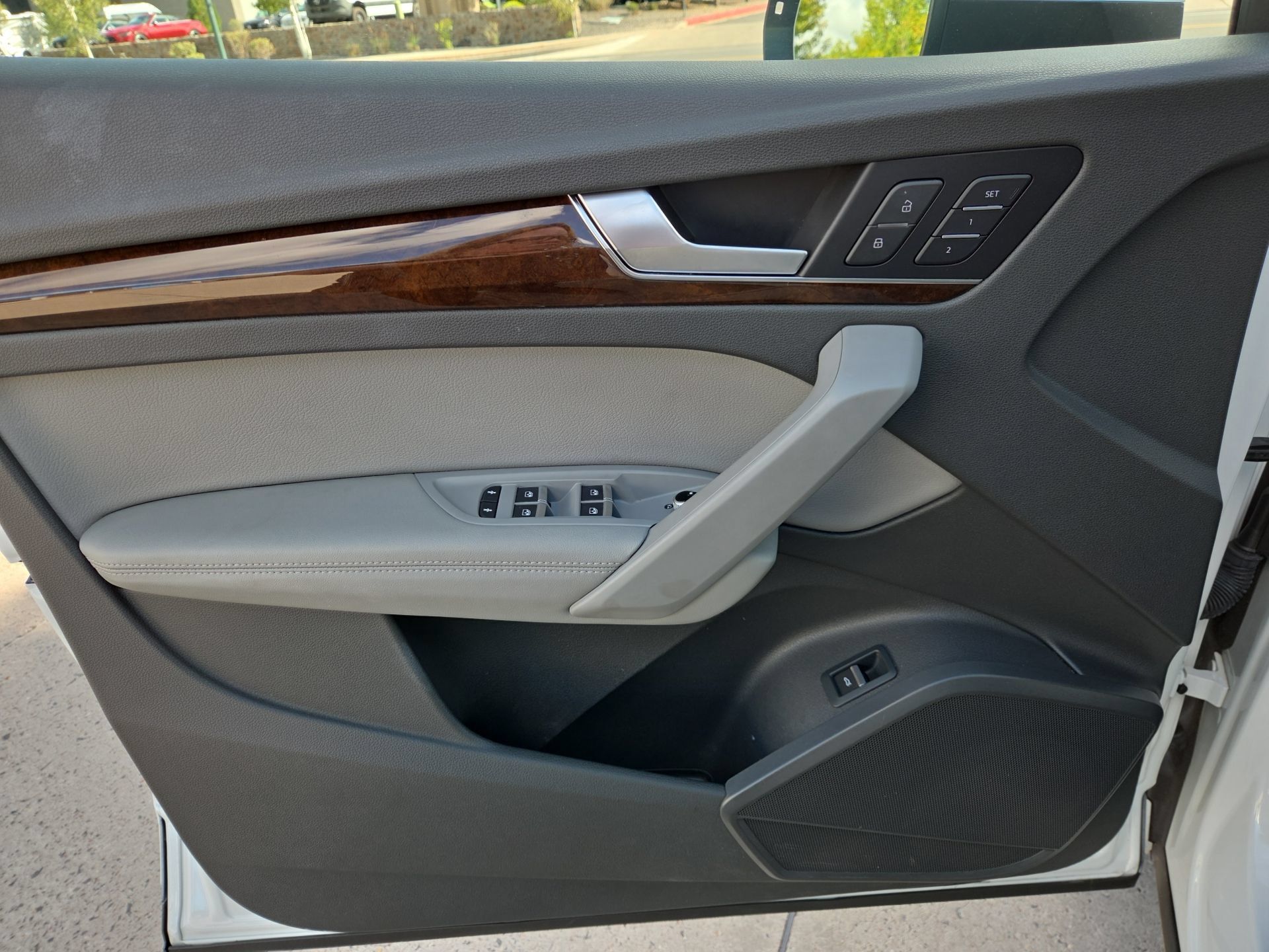 Used 2019 Audi Q5 2.0T Premium Plus w/ Premium Plus Package AWD/4WD image 12