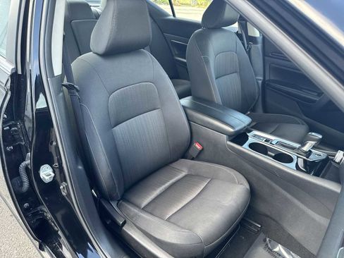 Used 2024 Nissan Altima 2.5 SV image 20