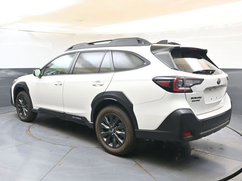 Certified 2025 Subaru Outback Onyx Edition AWD/4WD image 3