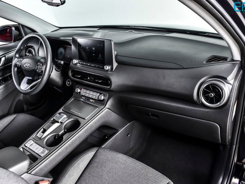 Used 2023 Hyundai Kona SE FWD image 24