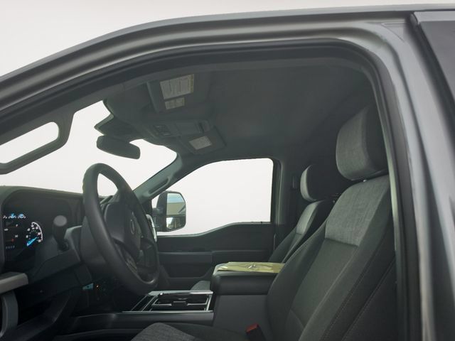 Used 2023 Ford F350 XLT AWD/4WD image 12
