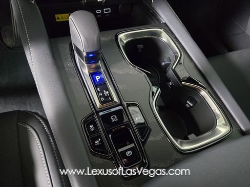 New 2026 Lexus RX 350h AWD/4WD image 17
