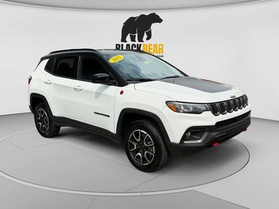 Used 2025 Jeep Compass Trailhawk