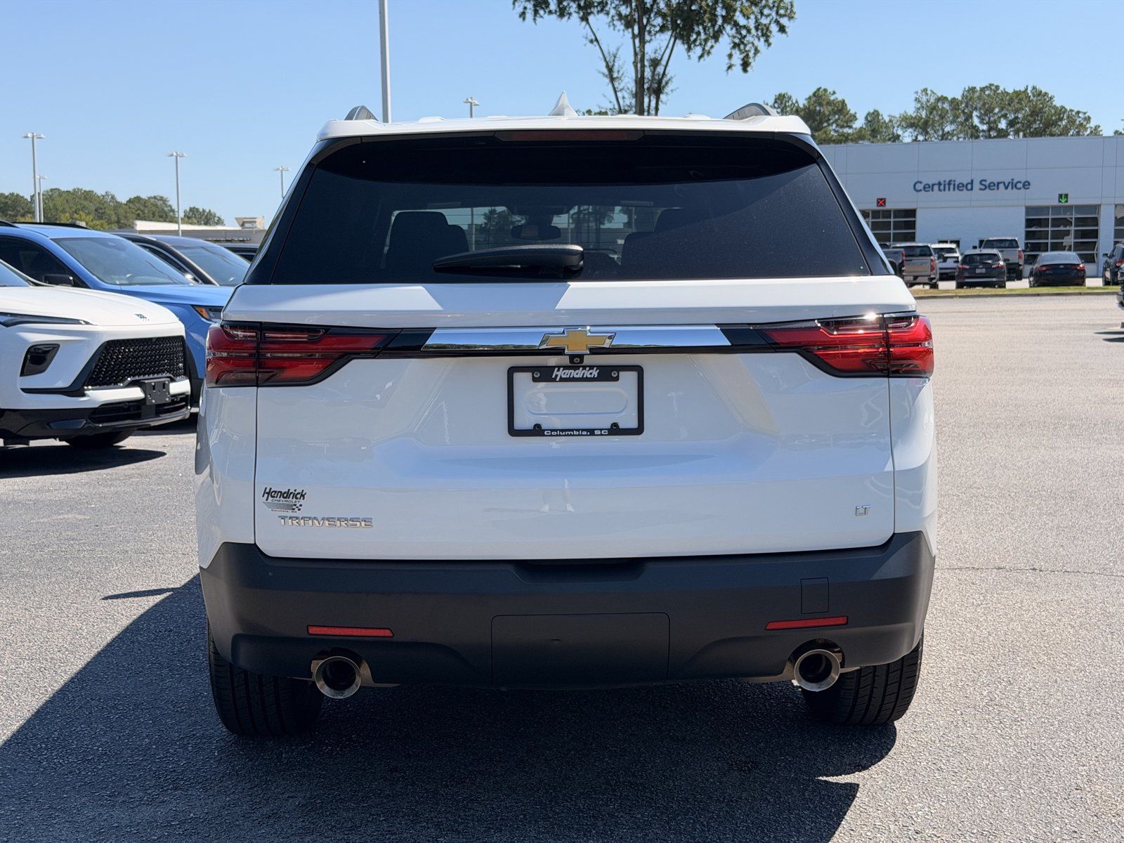 Used 2023 Chevrolet Traverse LT w/ LPO, Cargo Package FWD image 11