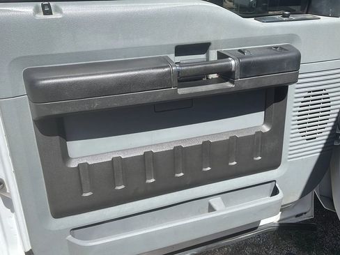 Used 2011 Ford F350 XL w/ PWR Equipment Group image 8