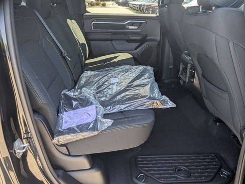 New 2026 RAM 1500 Big Horn AWD/4WD image 30