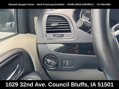 Used 2017 Dodge Grand Caravan SXT FWD image 19