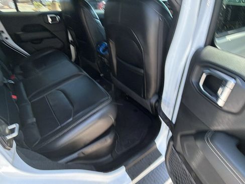 Used 2023 Jeep Wrangler Sahara w/ Cold Weather Group image 20