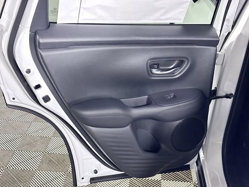 New 2026 Honda HR-V LX image 18