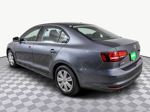 Used 2017 Volkswagen Jetta S image 6