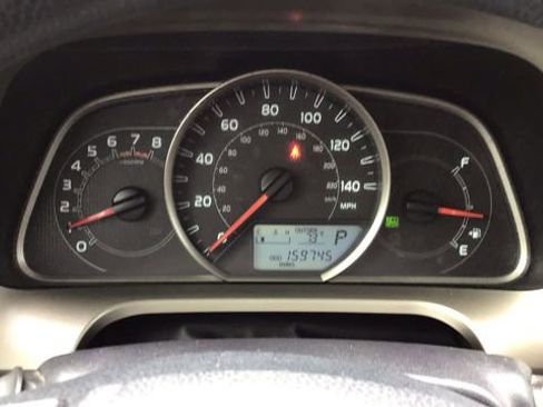 Used 2015 Toyota RAV4 LE image 19