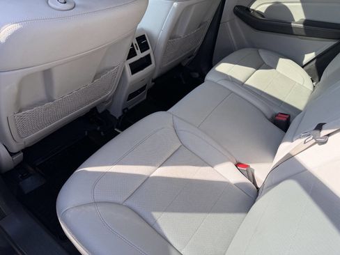 Used 2015 Mercedes-Benz ML 350 4MATIC image 22