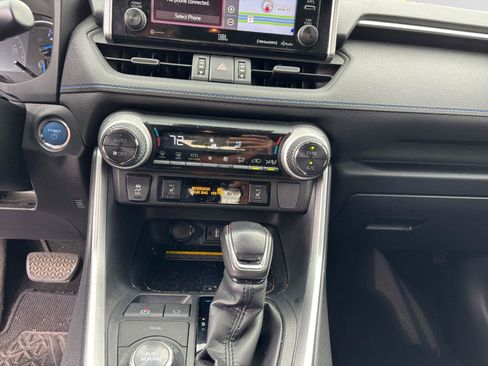 Used 2019 Toyota RAV4 XSE AWD/4WD image 12